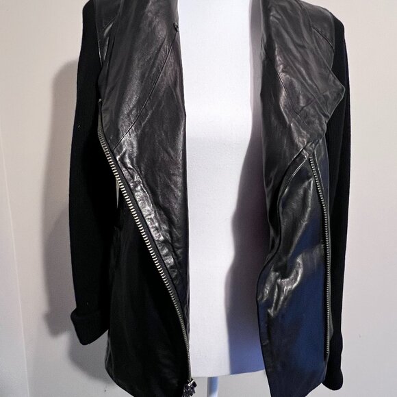 Vince Women's Black Leather and Wool Short High Collar Modern Jacket Sz Med - Picture 12 of 16